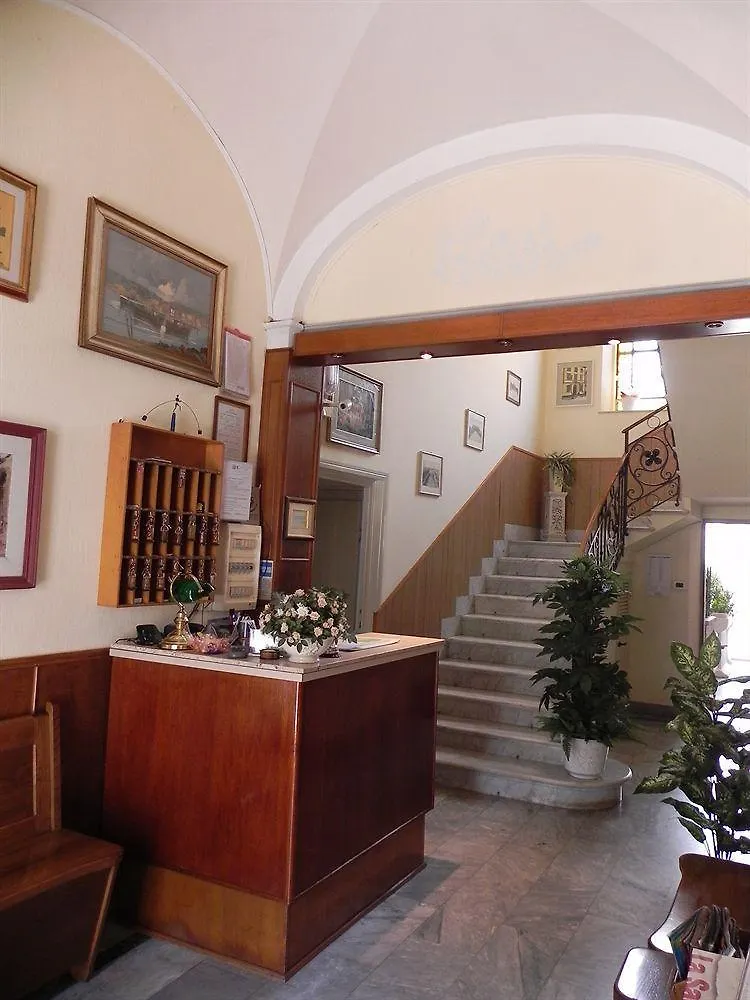 Hotel Ondina Viareggio
