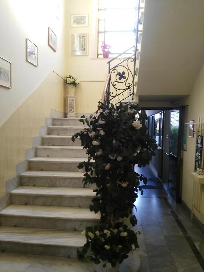 Hotel Ondina Viareggio