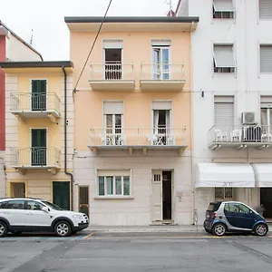 Gasthuis Casa Arsella, Viareggio