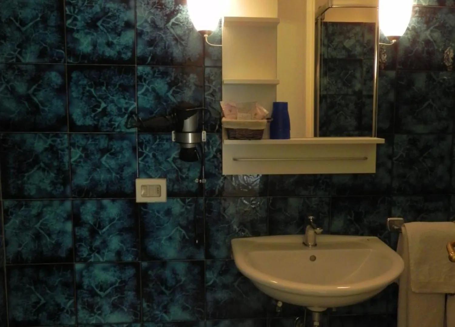 **  Hotel Ondina Viareggio İtalya